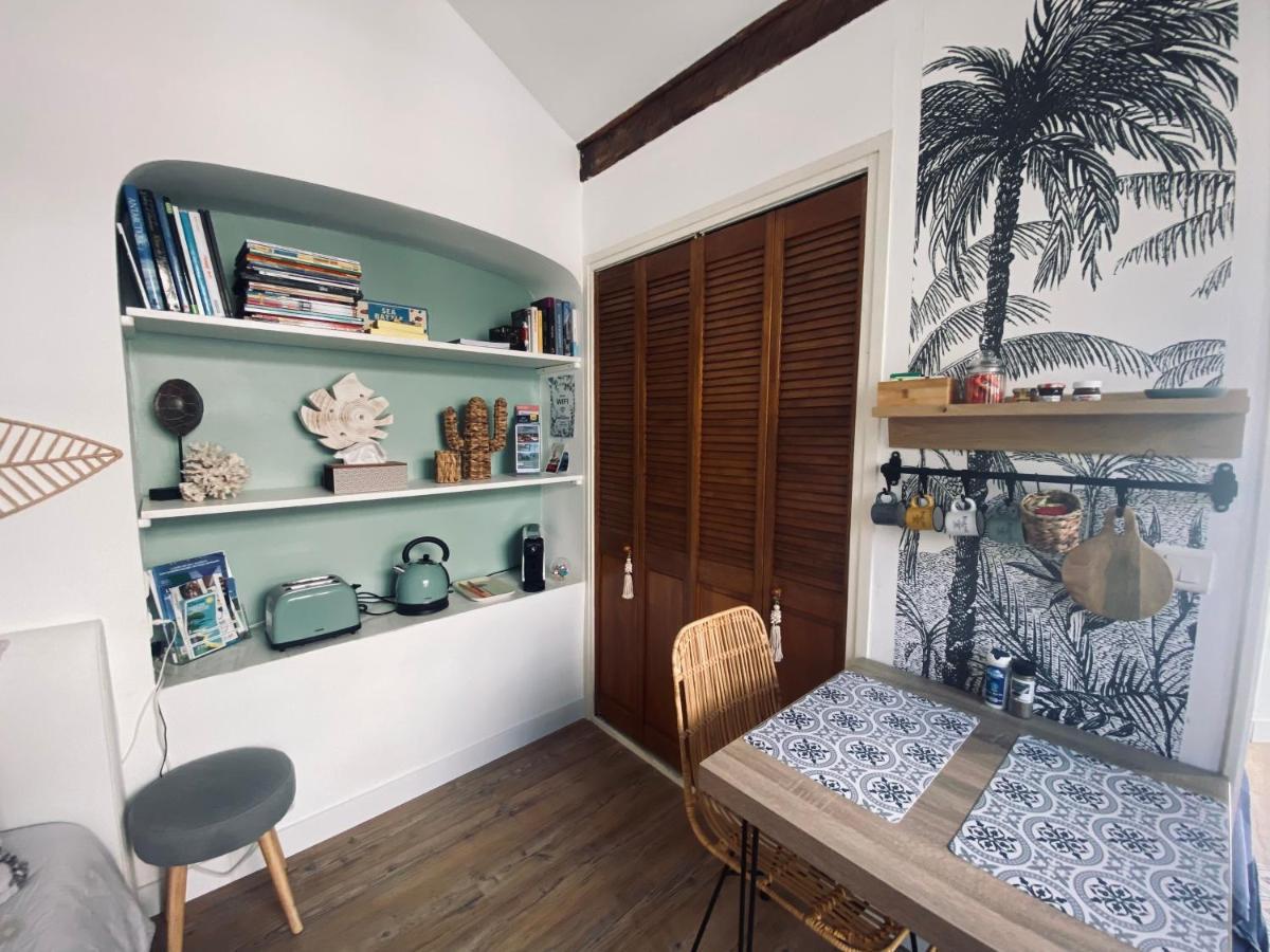 Jolie Studio Climatise Avec Parking Et Proche De La Mer Carqueiranne Eksteriør bilde