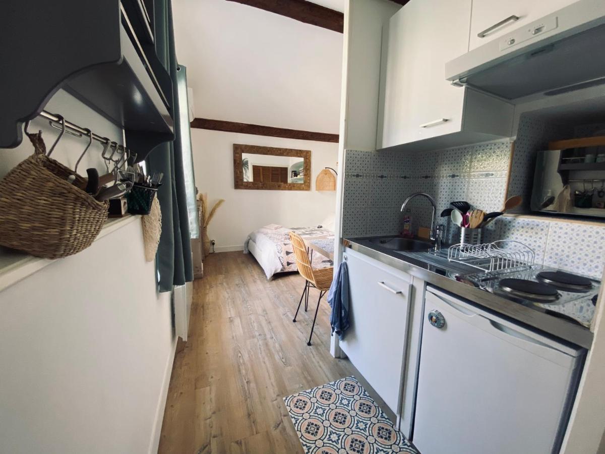 Jolie Studio Climatise Avec Parking Et Proche De La Mer Carqueiranne Eksteriør bilde